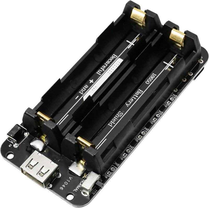 Dual-slot 18650 battery shield V8 with 5V and 3V regulated outputs